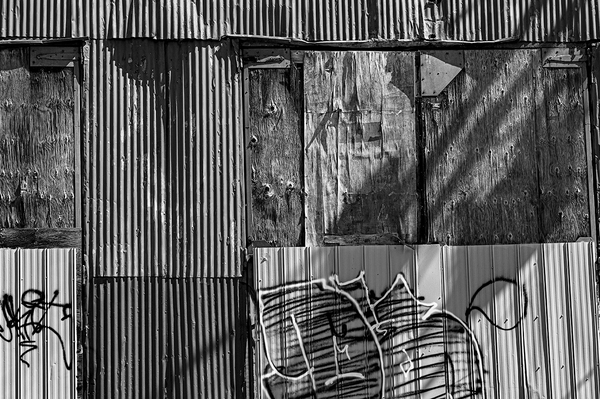 B&W texture wall